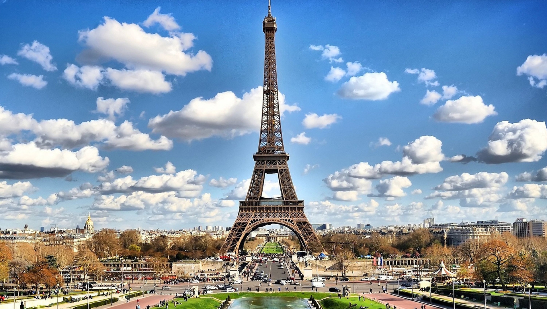Tháp Eiffel - Biểu tượng của nước Pháp