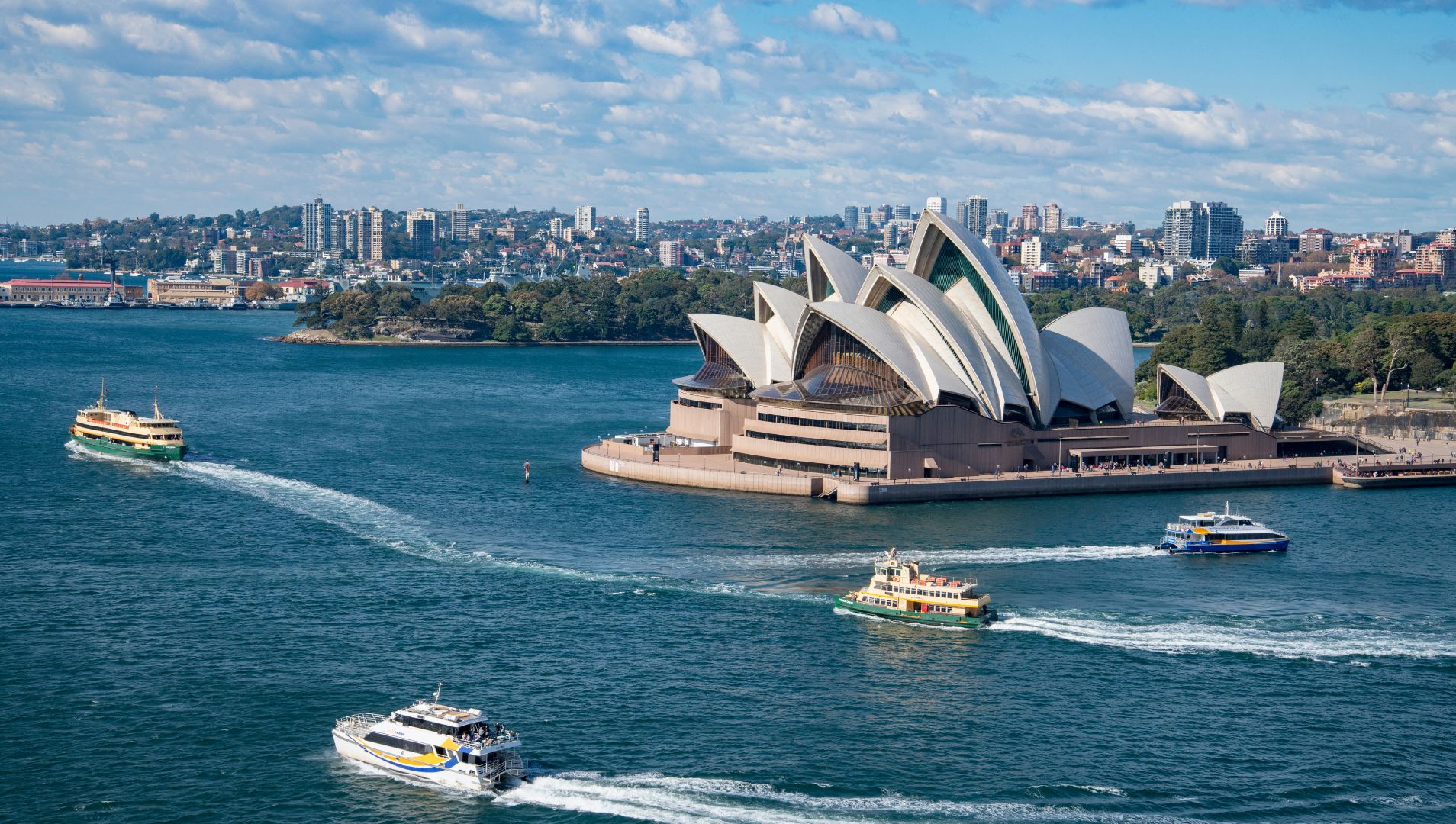 mở rộng phạm vi tham gia đầu tư bất động sản úc