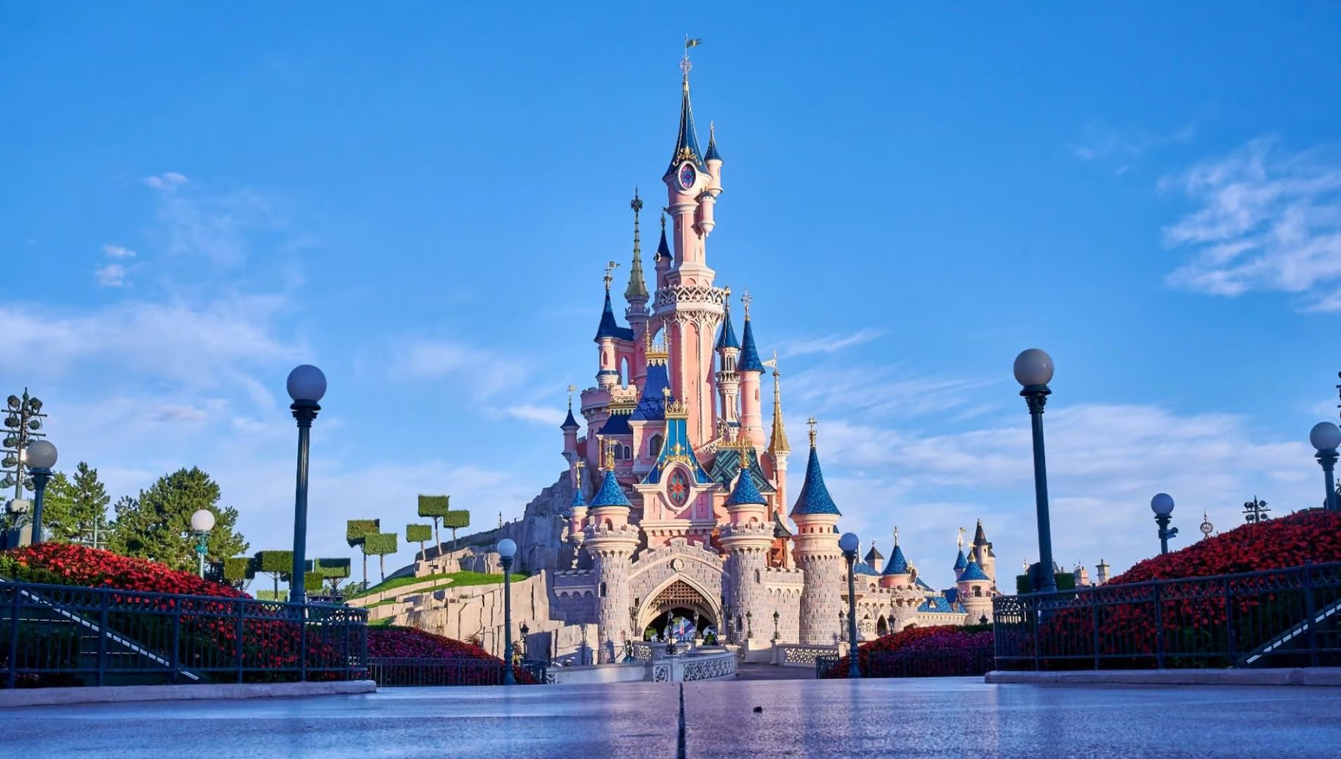 công viên disney tại abu dhabi