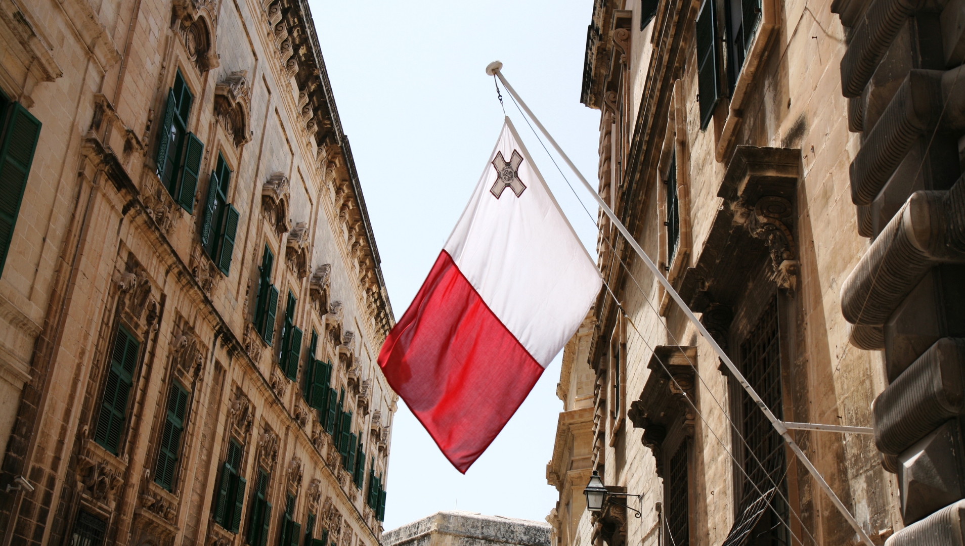 có thường trú nhân malta đồng nghĩa trở thành cư dân thuế